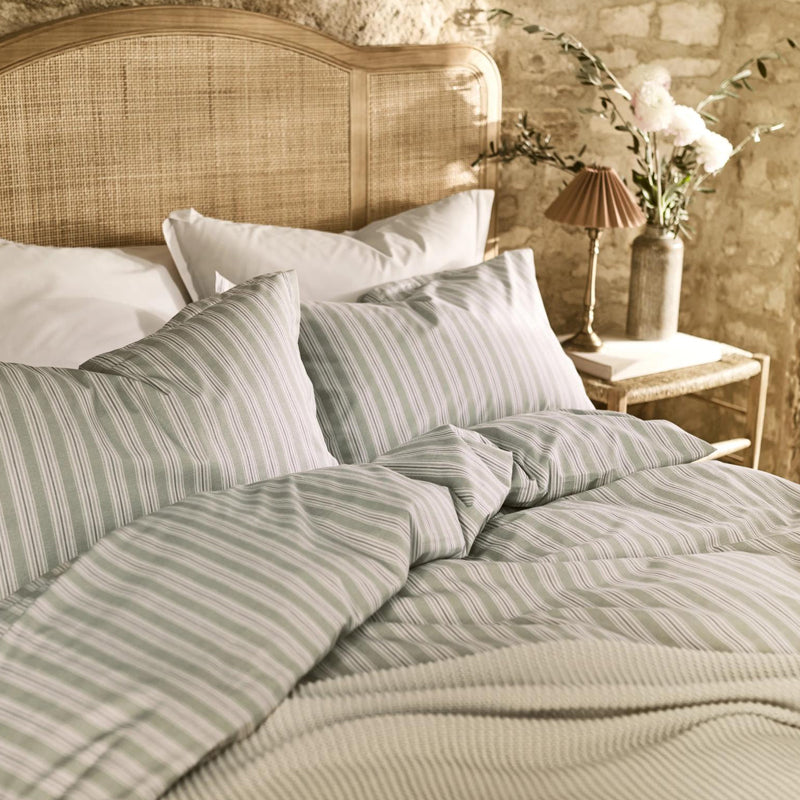 Calder Stripe Double Duvet Set- Pink