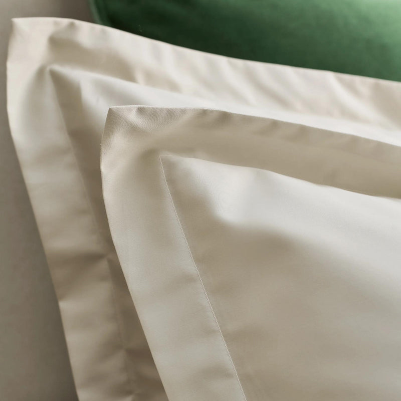 Sateen Touch -White